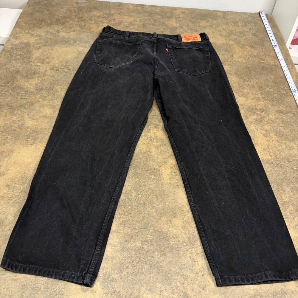 Levi's 550 Relaxed Fit Jeans Mens 38x32 Black Denim Tapered Leg 9642